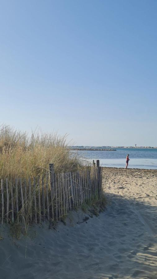 La Cigale De Mer A 100 M De La Plage Et Du Centre Ville Du Grau Du Roi ル・グロー・デュ・ロワ エクステリア 写真