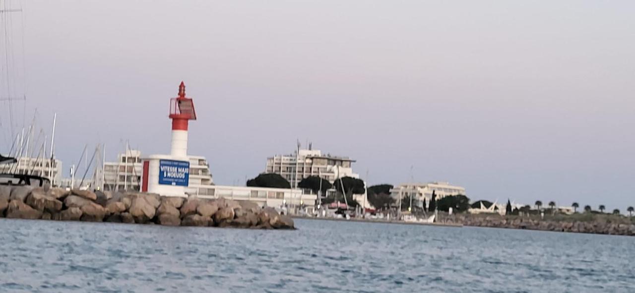 La Cigale De Mer A 100 M De La Plage Et Du Centre Ville Du Grau Du Roi ル・グロー・デュ・ロワ エクステリア 写真
